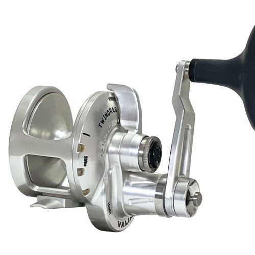 saltwater fishing reel